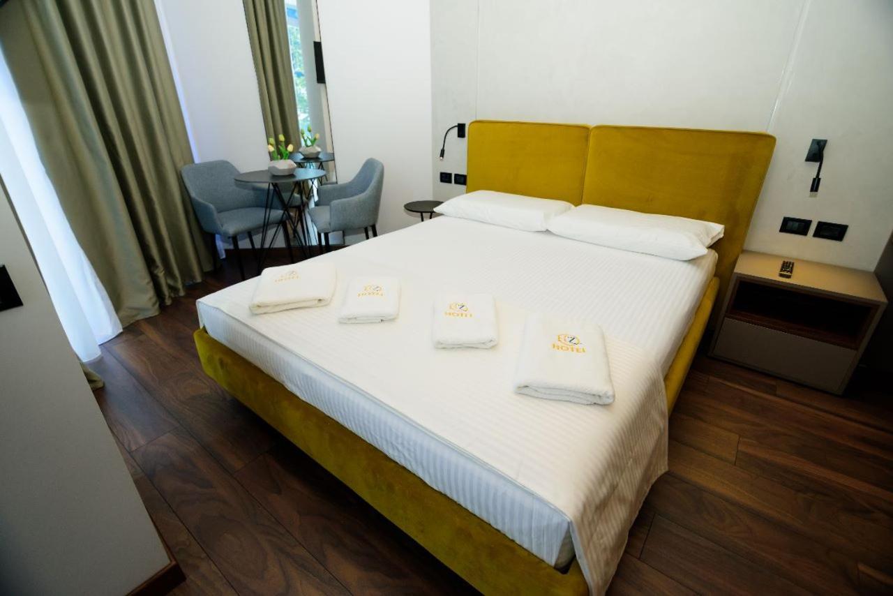Hotel Zeneli Влёра Экстерьер фото