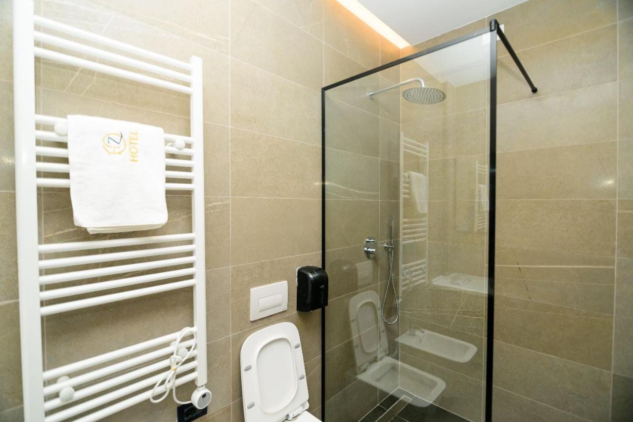 Hotel Zeneli Влёра Экстерьер фото