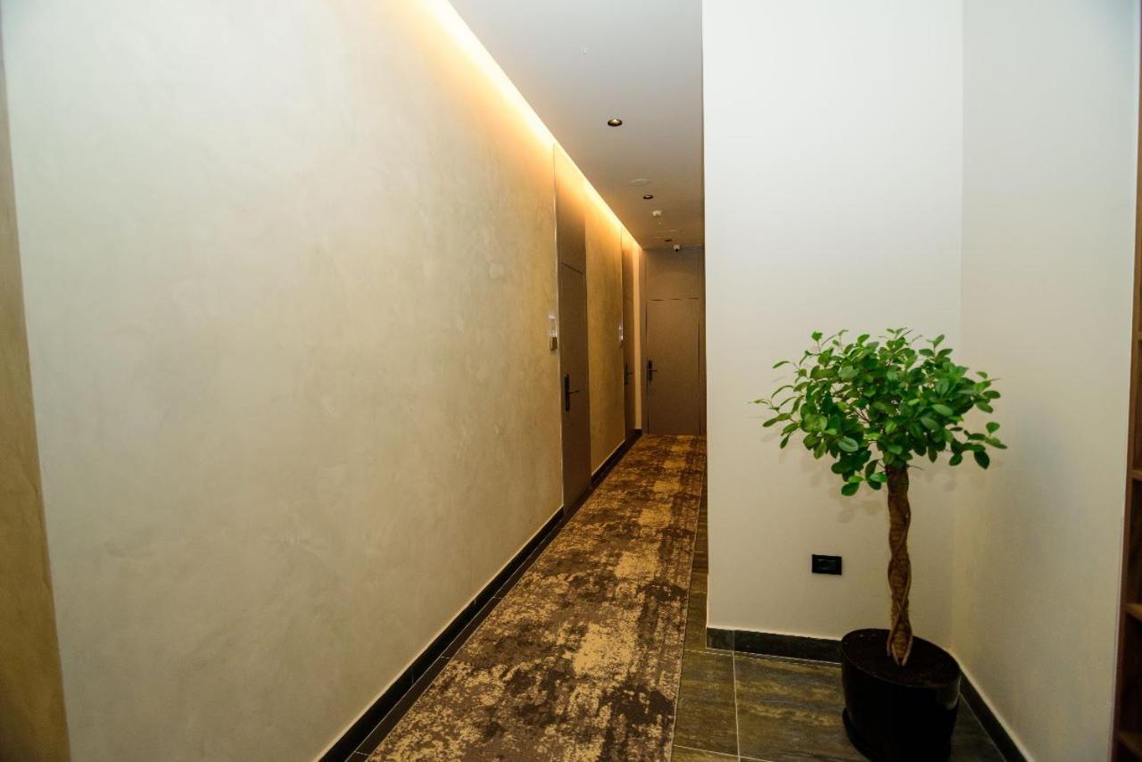 Hotel Zeneli Влёра Экстерьер фото